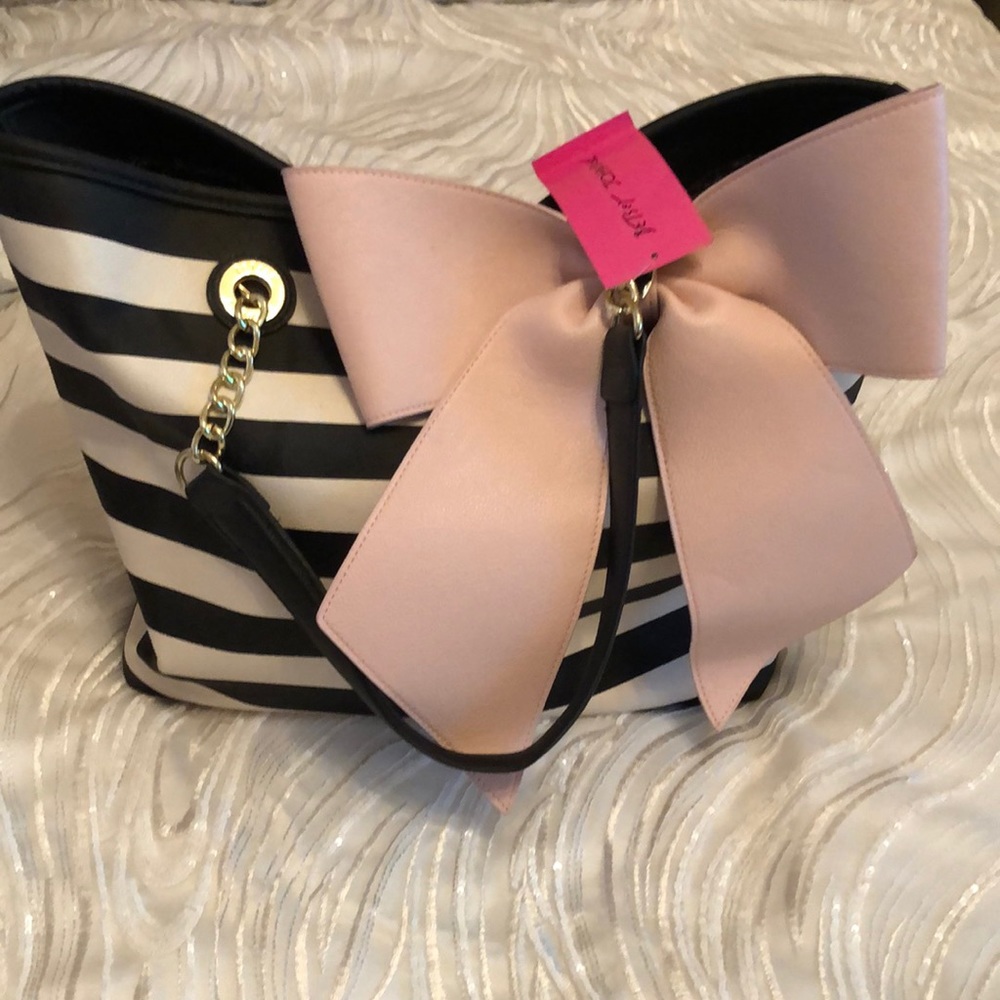 Large Betsey Johnson bag